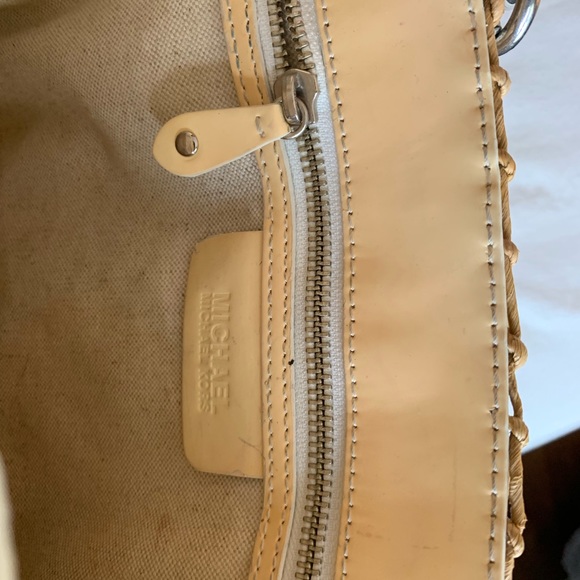 Michael Kors Santorini Bag - Picture 5 of 7